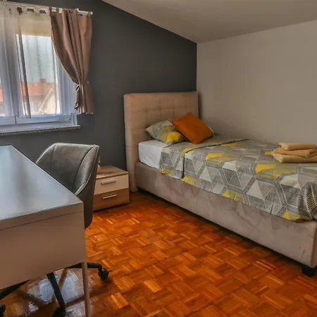 Sonnengarten Floor 2 Daire Marčana