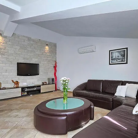 Apartment Sonnengarten Floor 2