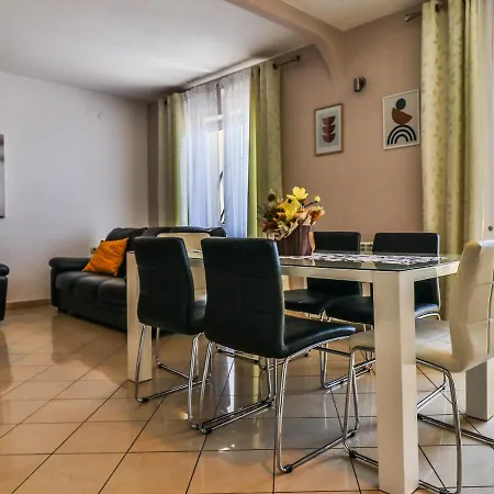 Sonnengarten Floor 2 Apartment *